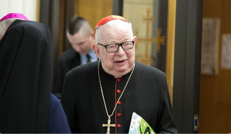Zmarł kard. Gulbinowicz. Pozbawiono go prawa do pochówku w katedrze