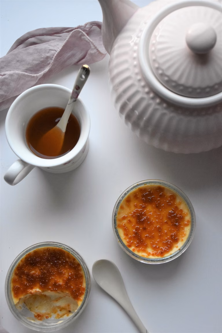 creme brulee z nutką amaretto