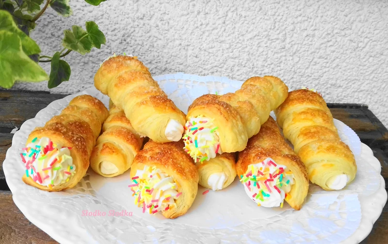 Francuskie rurki z kremem.