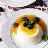 Panna cotta z konfiturą brzoskwiniową