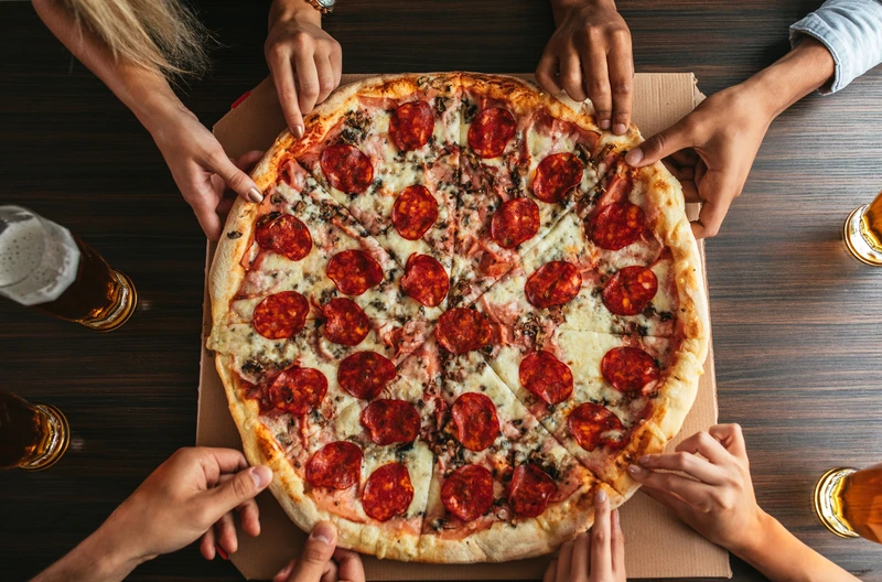 Światowy Dzień Pizzy: Historia i Współczesność Najpopularniejszego Dania na Świecie