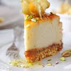 Sernik sezamowo-daktylowy