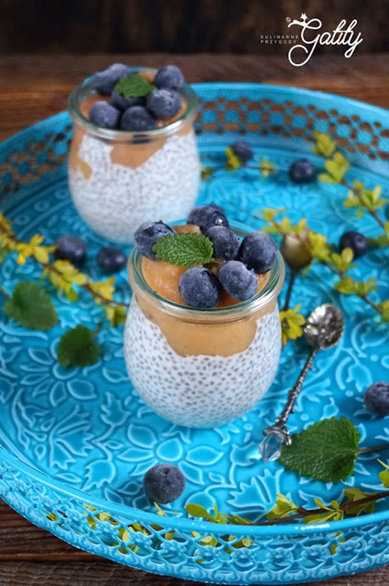 Pudding chia z pieczonym jabłkiem