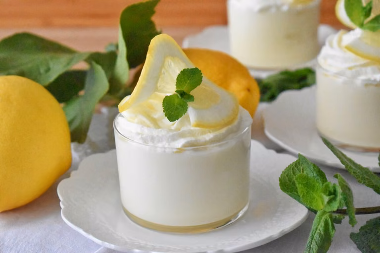 Cytrynowa panna cotta limoncello