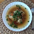 Wegetariański rosół z pieczonych warzyw