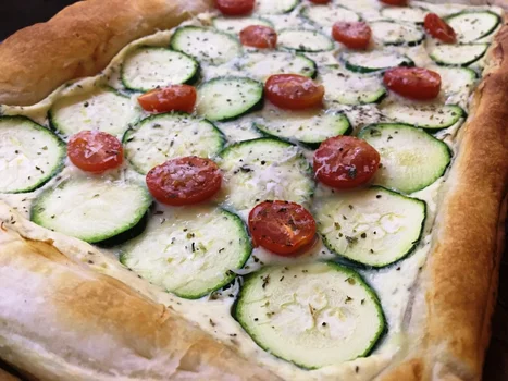 TARTA Z CUKINIĄ I RICOTTĄ