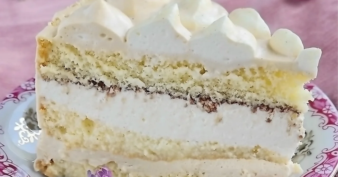 torcik z kremem śmietankowo-kawowym