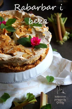 Ciasto rabarbarowe z bezą