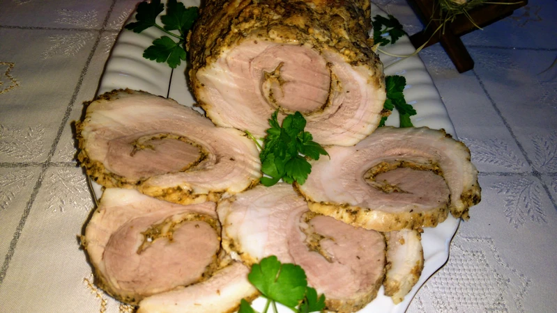 Rolowany pieczony boczek