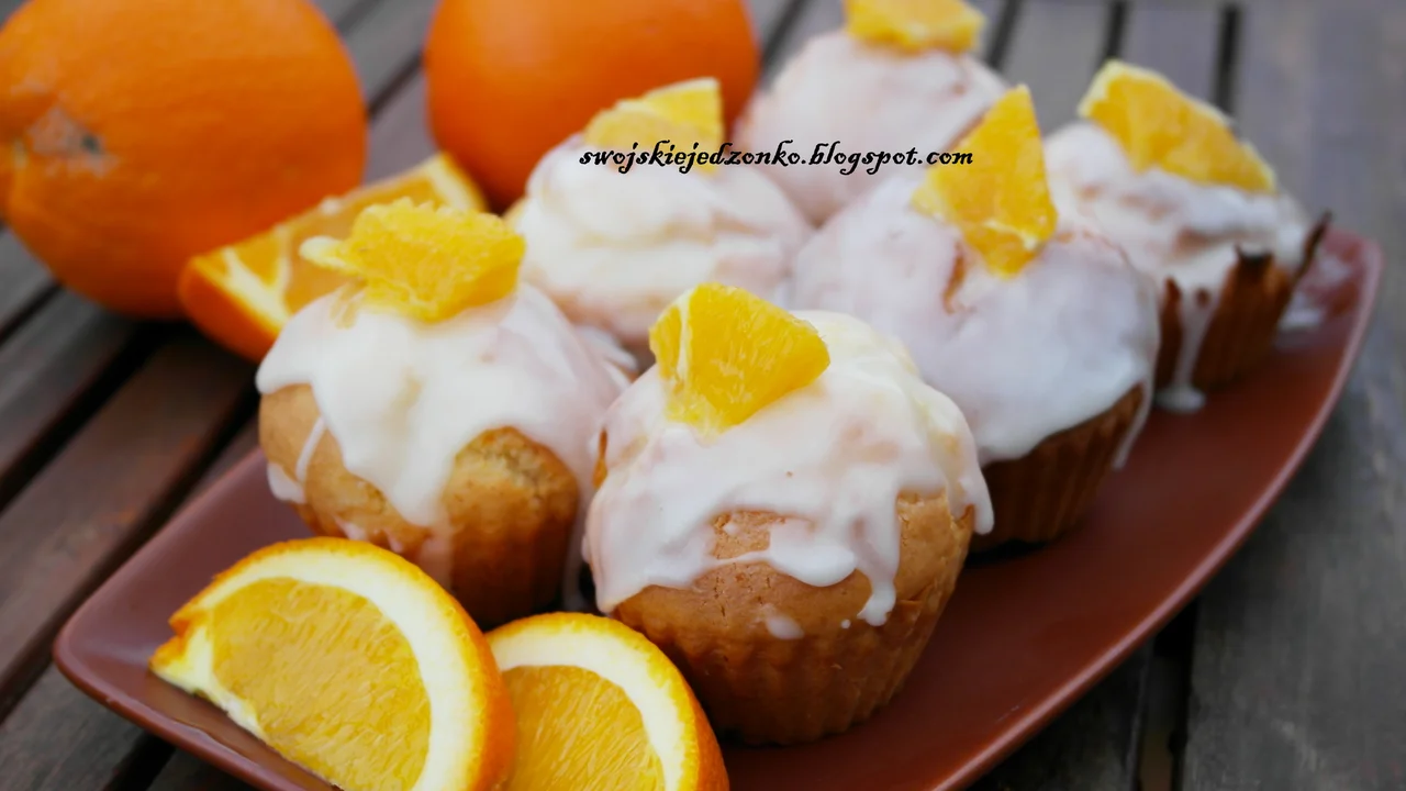 Muffinki waniliowo-pomarańczowe w 10 min