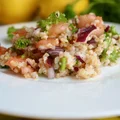 Lekka Sałatka z Kaszy Bulgur, Pomidorem i Pietruszką