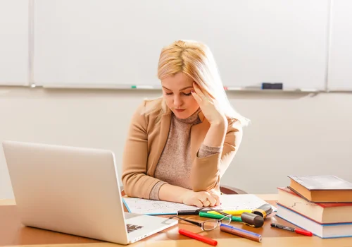 Znika uciążliwy obowiązek nauczycieli. Koniec z absurdalnym dyżurem w Wigilię!