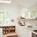 Jasna, przestronna kuchnia