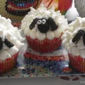 Wielkanocne muffinki baranki