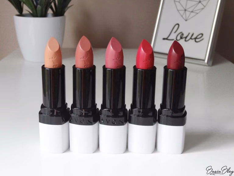 AVON Mark, Epic Lip Lipstick {6 odcieni}