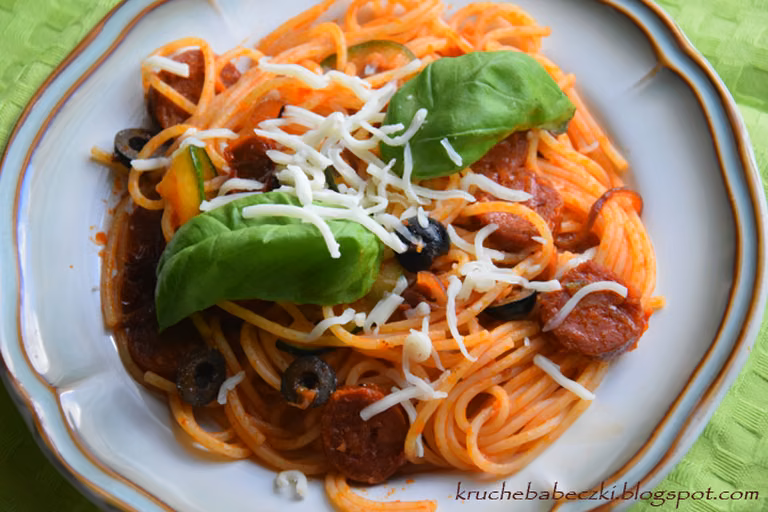 Spaghetti z chorizo