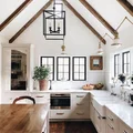 Kuchnia w bieli i drewnie