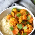 Curry z kalafiorem i cukinią