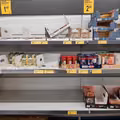 Koronawirus a sklepy. Wiemy, o ile wzrosła sprzedaż mydła i papieru toaletowego