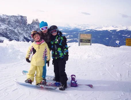 Jak dobrać sprzęt snowboardowy – kilka rad przed wyprawą do sklepu