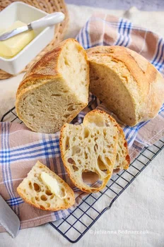 Chleb francuski wiejski na drożdżach