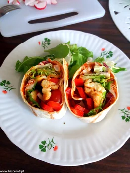 Wegetariańskie wrapy z oscypkiem i serem halloumi