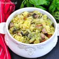 MAKARON Z MŁODĄ KAPUSTĄ A’LA ŁAZANKI (378 KCAL)