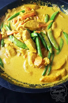 Kurczak w sosie curry