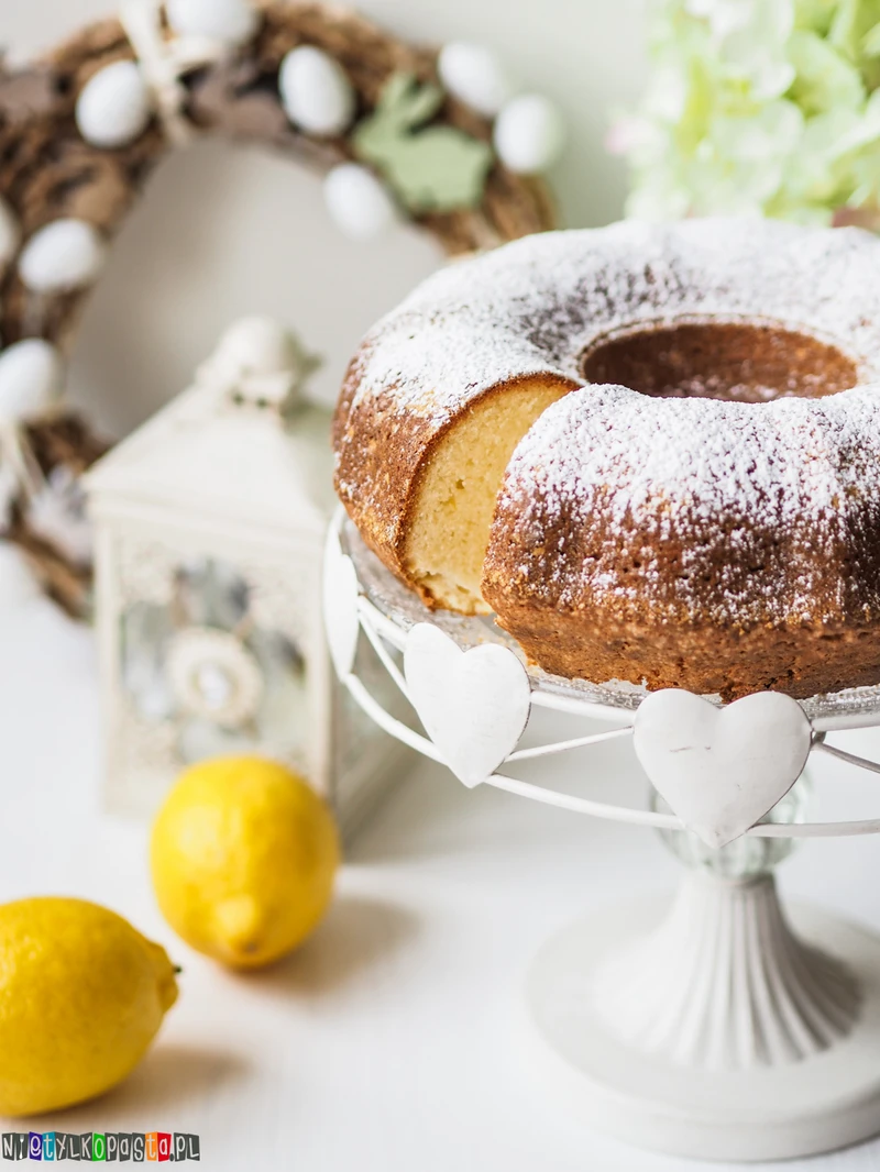 Babka cytrynowa