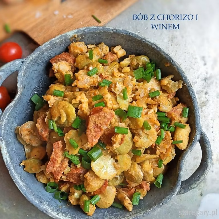 bób z chorizo i winem na ciepło