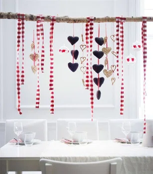 Dekoracje świąteczne w oknie