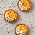Tartaletki z lemon curd i bezą włoską