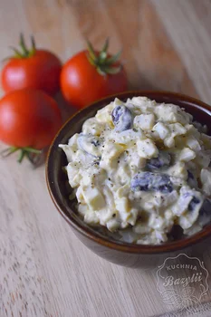 Pasta jajeczna z czerwoną fasolą