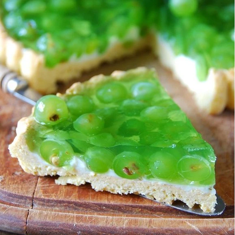 Tarta z winogronem i galaretką