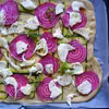 Pizza z burakami i cukinią