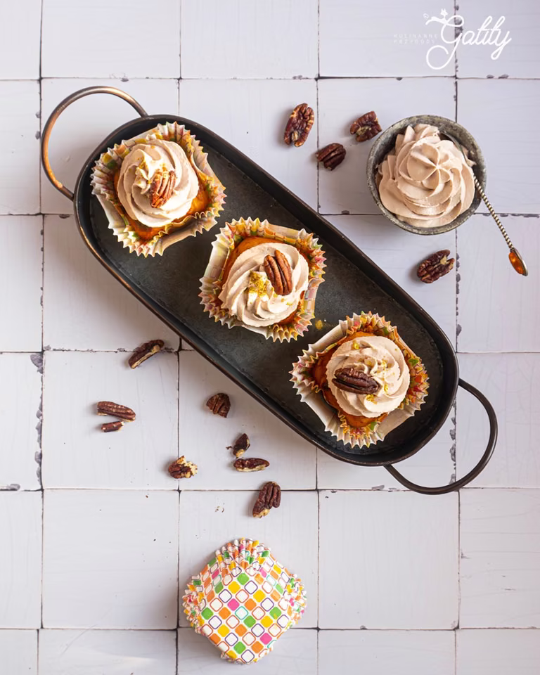 Muffinki dyniowe z kremem czekoladowym