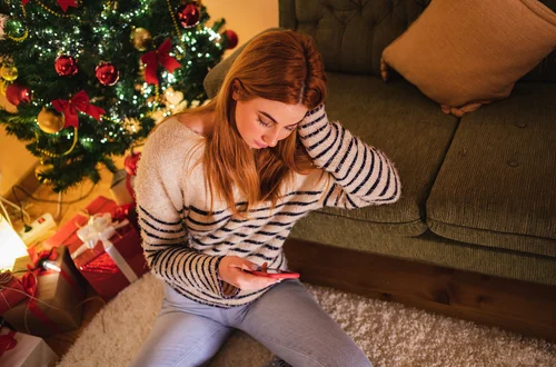 „On ma żonę, ja mam chłopaka. Ale na Wigilii firmowej nie mogliśmy oderwać od siebie wzroku” — pisze Aneta [LIST]