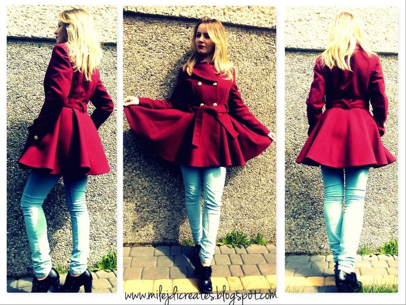 Burgundowy płaszczyk wiosenny z koła ze złotymi guzikami. Projekt własny DIY