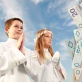 Do kogo należą pieniądze z komunii? Rodzice mogę je wydać tylko w TEN sposób