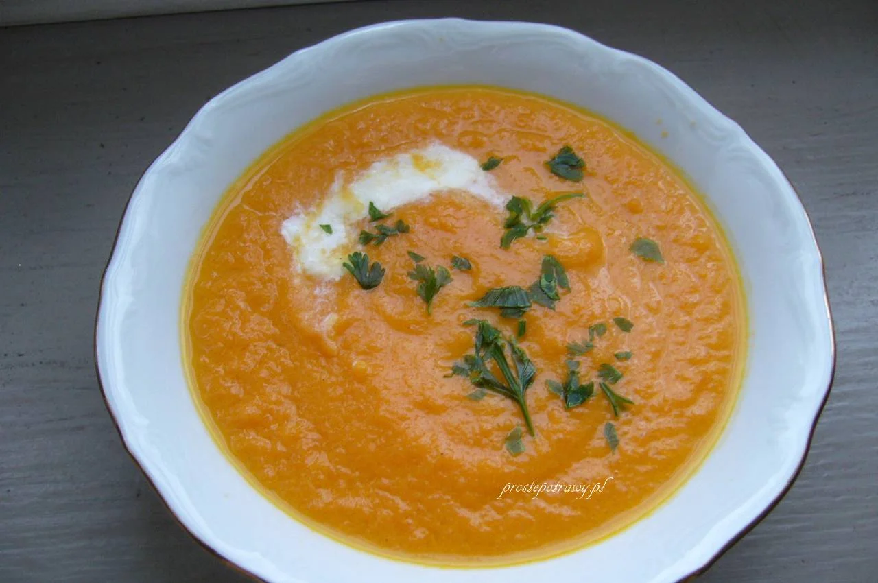 Dietetyczna zupa marchewkowa