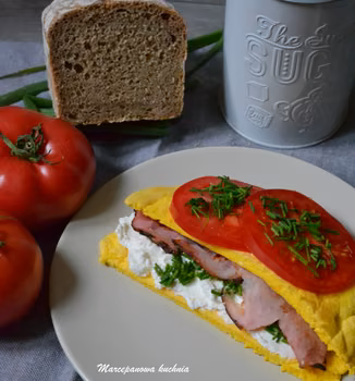 Biszkoptowy omlet śniadaniowy