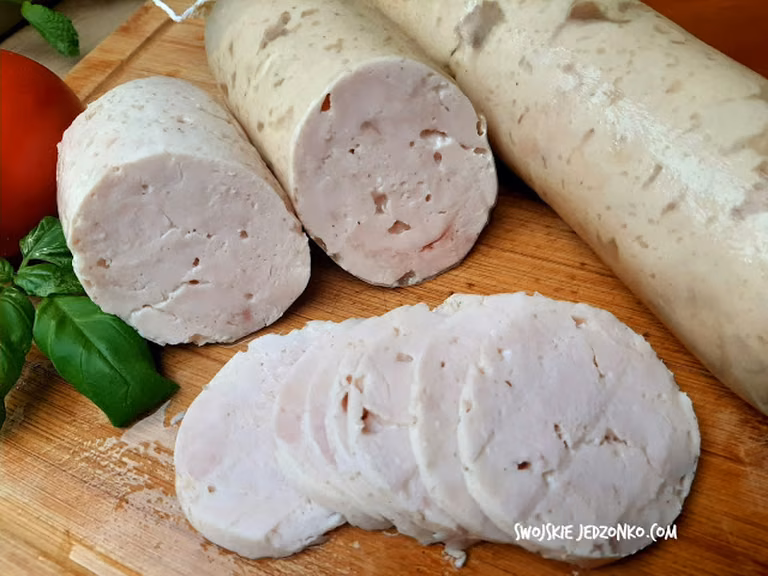 Szyneczka parzona z fileta z kurczaka