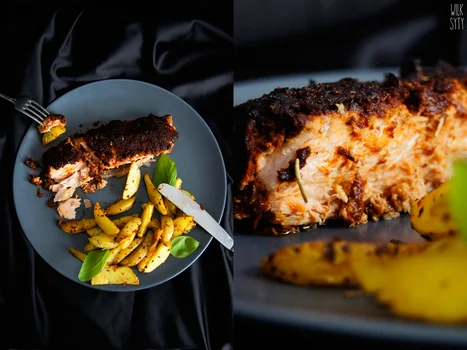 Łosoś pieczony w suszonych pomidorach (2 składniki)