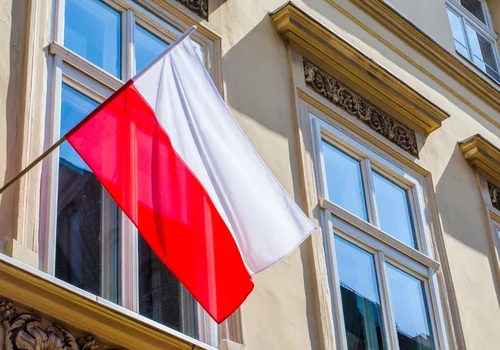 1 sierpnia 2025 dniem wolnym od pracy? Jest decyzja w sprawie święta państwowego i długiego weekendu