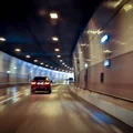 PAMIĘTAJ O TYM jadąc przez tunel!