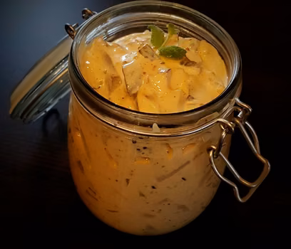 Śledzie w sosie curry