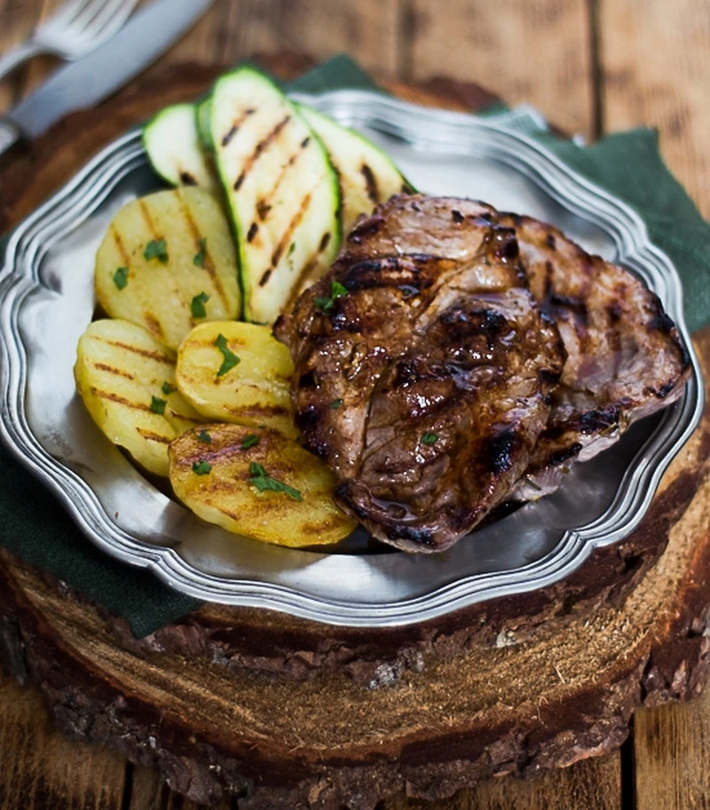 Grillowana karkówka w piwie