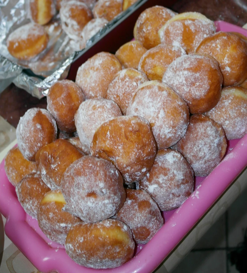 Pączki drożdżowe bardzo stary i sprawdzony przepis