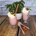 Shake truskawkowy. Deser na słoneczne dni.