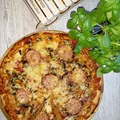 Weekendowa pizza – przepis na domową pizze